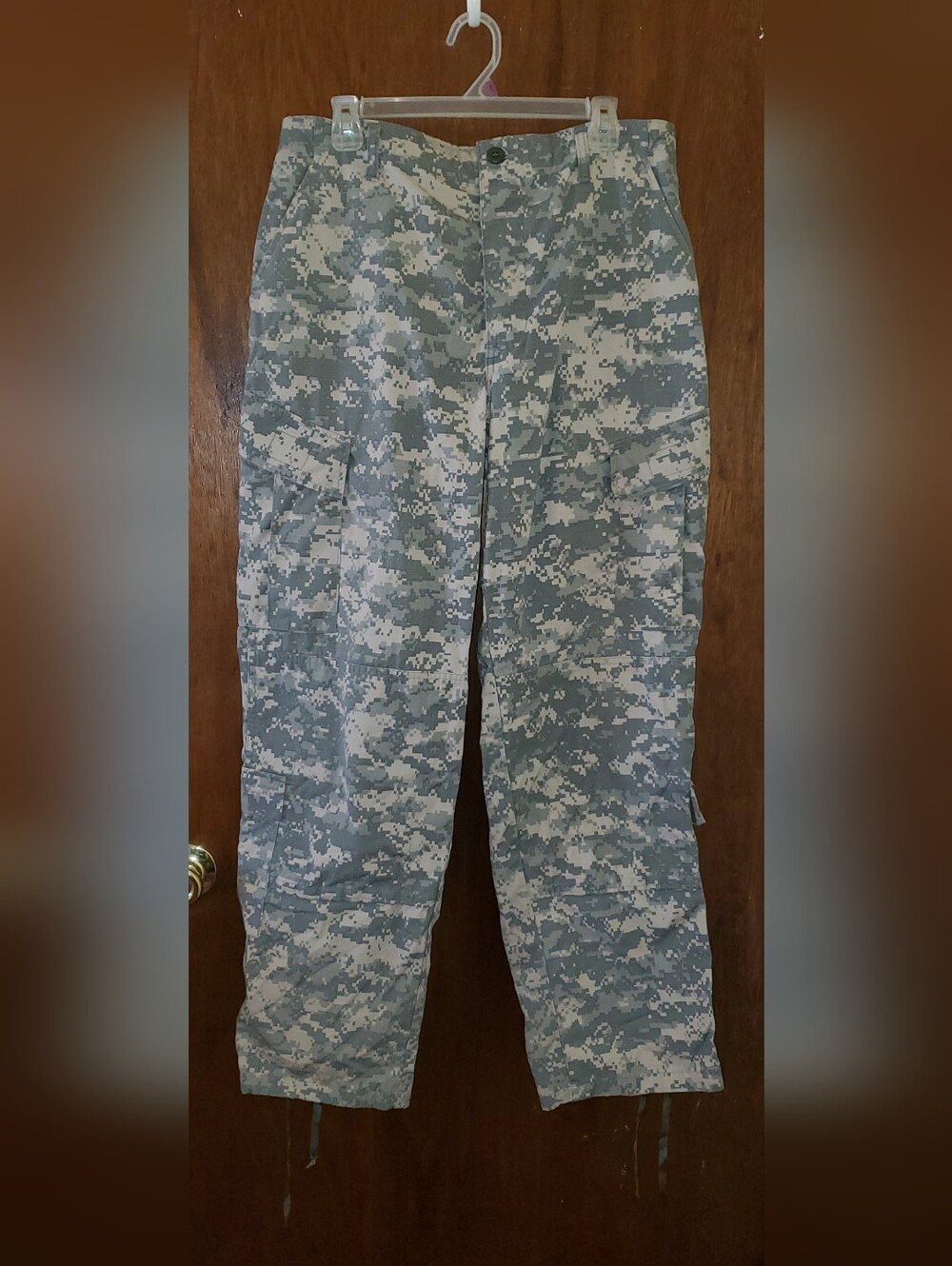 Army Combat Uniform Trousers Pants Sz Medium Regular Digital Camo